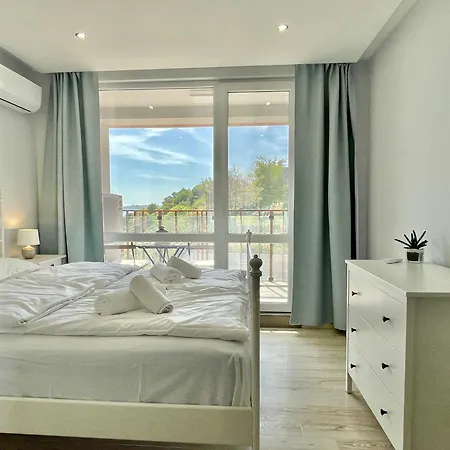 Paradiso - Private Apartment-bsr-1 نيسيبار
