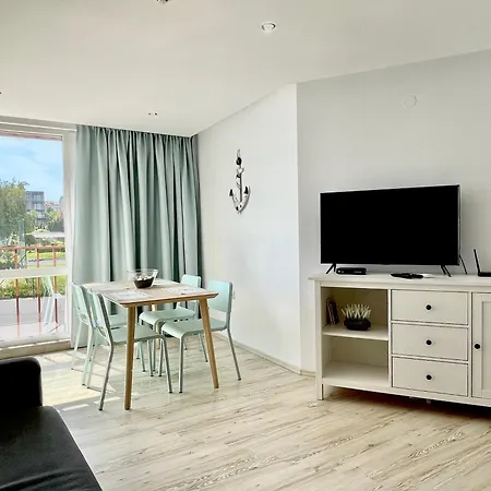 Апартамент Paradiso - Private Apartment-bsr-1 *