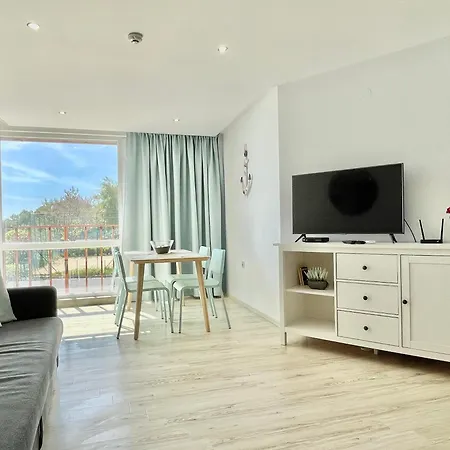 Апартамент Paradiso - Private Apartment-bsr-1 *